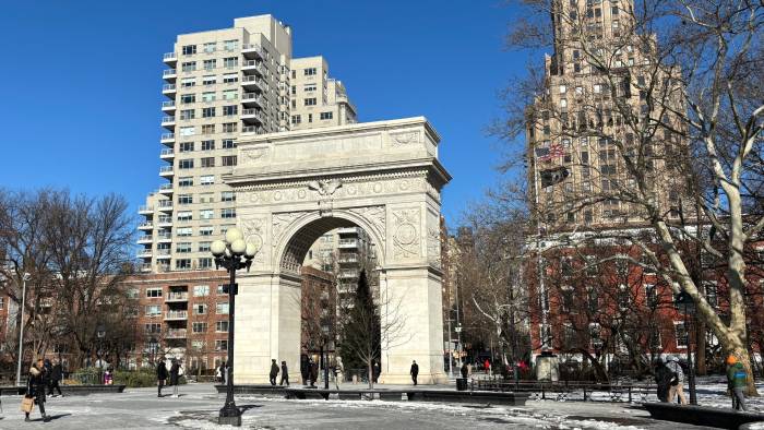 BT_WashintonSquareArch-700